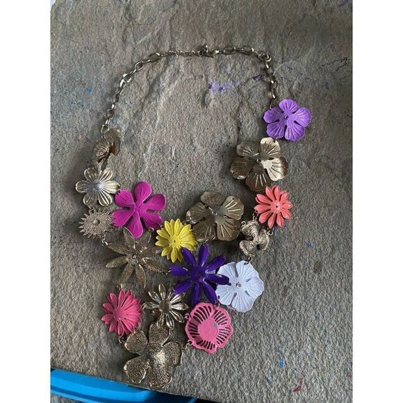 Vintage Necklace Bib 1960s 1950s Floral Pink Yellow Violet Enamel Chain NG - Picture 4 of 10